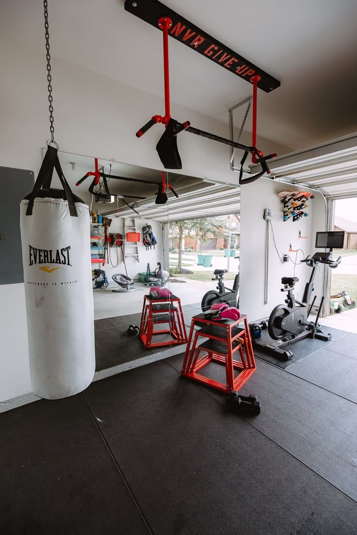 Boxing bag workout at home hot sale